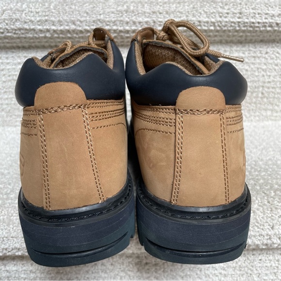 NWB Skechers Men's Size 12 Utility Leather Upper Lug Sole Outdoor Work Boots - Picture 5 of 9